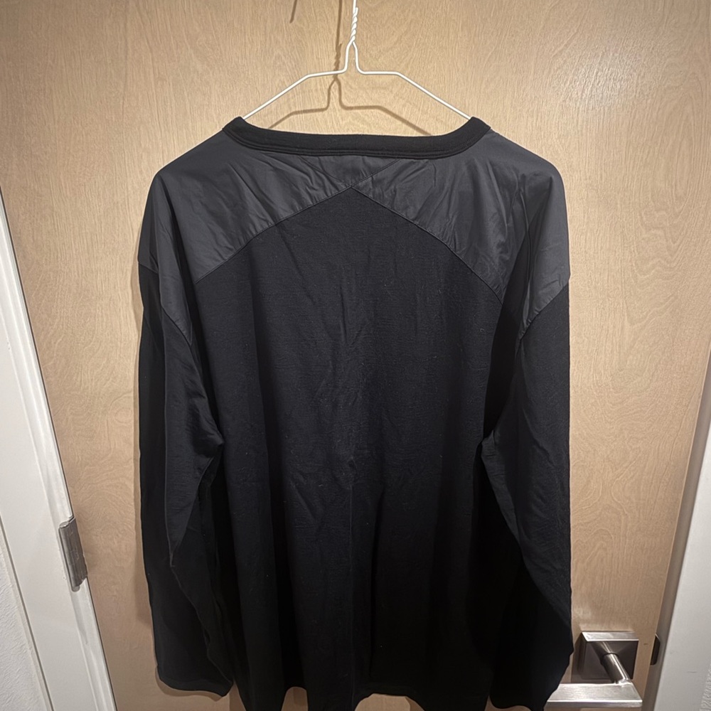 Icebreaker Black Long Sleeve Tee Casual Comfort
